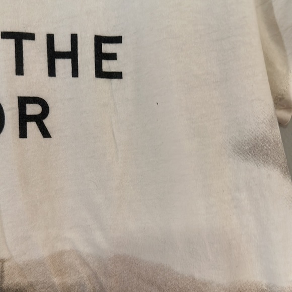 EUC 'Shut the Door' Joe Fresh tshirt size large - Picture 3 of 6